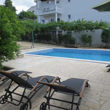 Apartman F1 Apartment Pula